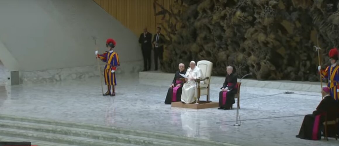 Papa: Uzdajmo se u Boga, našeg suputnika koji nam govori "ne boj se, idi naprijed"