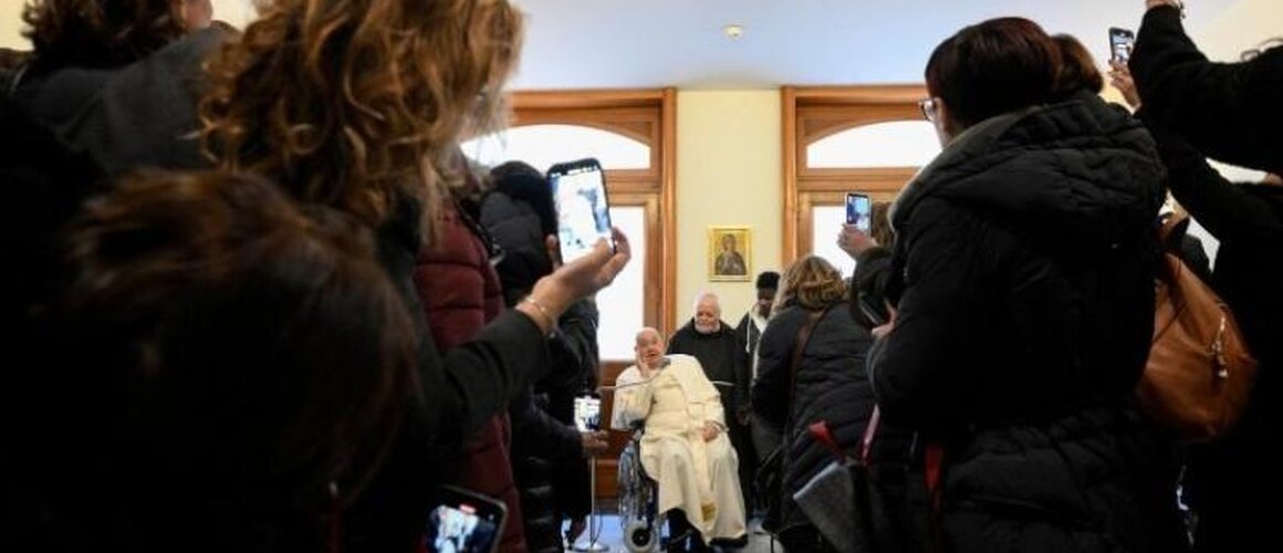 Papa će zbog bronhitisa sljedeće audijencije održati u Domu svete Marte