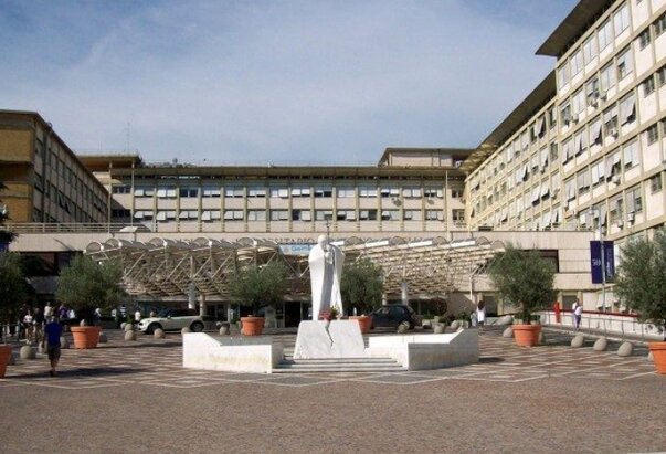 Glasnogovornik Bruni o Papinom zdravstvenom stanju