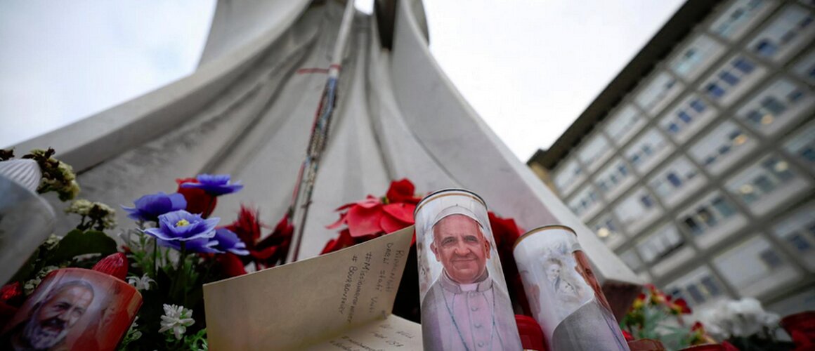 Papa proveo mirnu noć u Poliklinici Gemelli