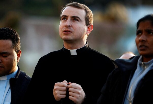 Papa u subotu doživio respiratornu krizu, zdravstveno stanje Svetog Oca i dalje kritično