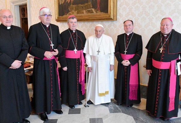 Poziv biskupa BK BiH na molitvu za Svetoga Oca papu Franju