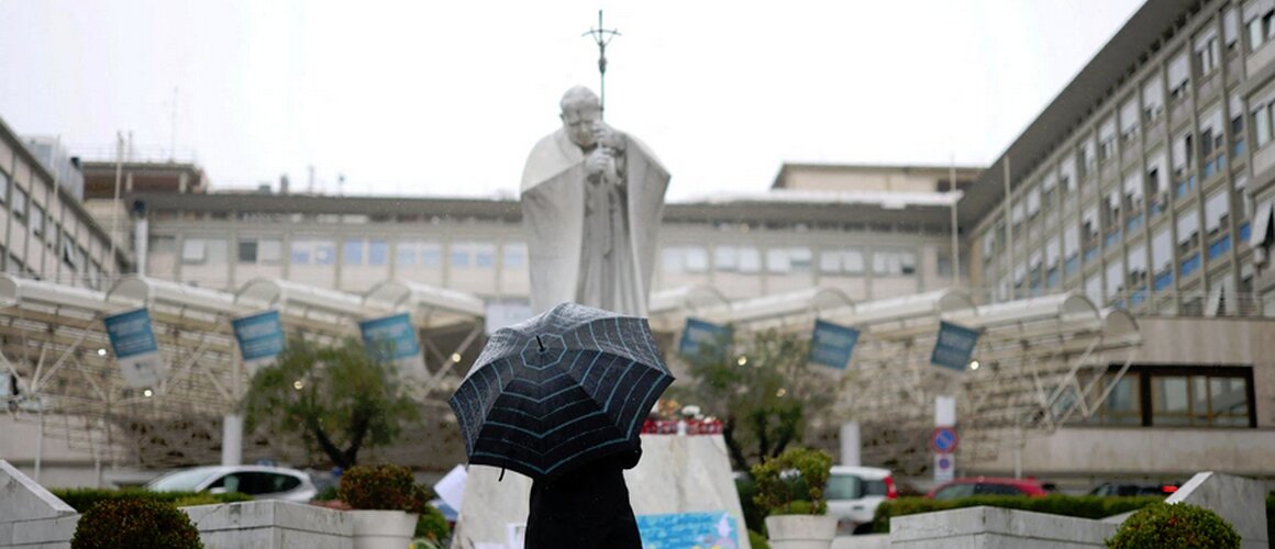 Hodočašće osoblja Poliklinike „Gemelli“ u baziliku sv. Petra