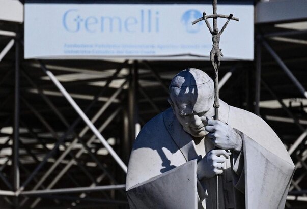 Mirna noć iza pape Franje