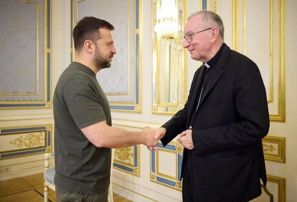 Telefonski razgovor Zelenskija i Parolina: Za zdravlje Pape i pomoć u postizanju mira