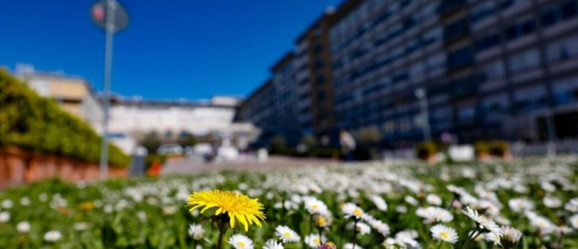 Papa više ne treba mehaničku ventilaciju