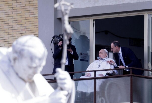 Voditelj liječničkog tima Poliklinike Gemelli: Papa je bio na rubu smrti