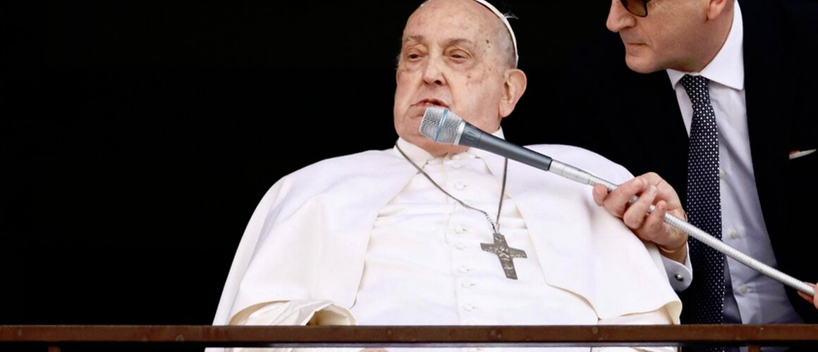 Stanje pape Franje stabilno, nastavljaju se terapije