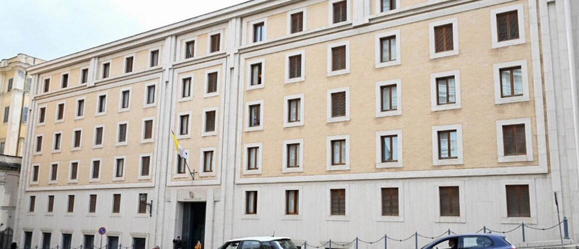 Papa nastavlja s oporavkom