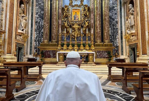 Papa se uoči Velikog tjedna otišao pomoliti u Baziliku svete Marije Velike