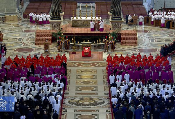 Tijelo pape Franje izloženo u bazilici sv. Petra