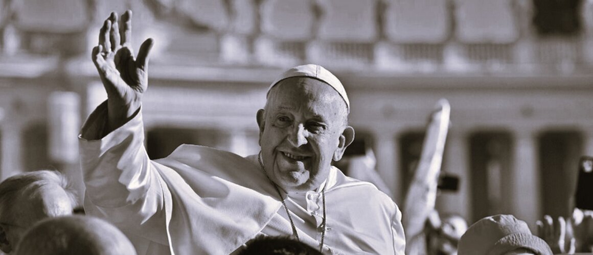 Započeo devetodnevni niz zadušnih liturgija za papu Franju