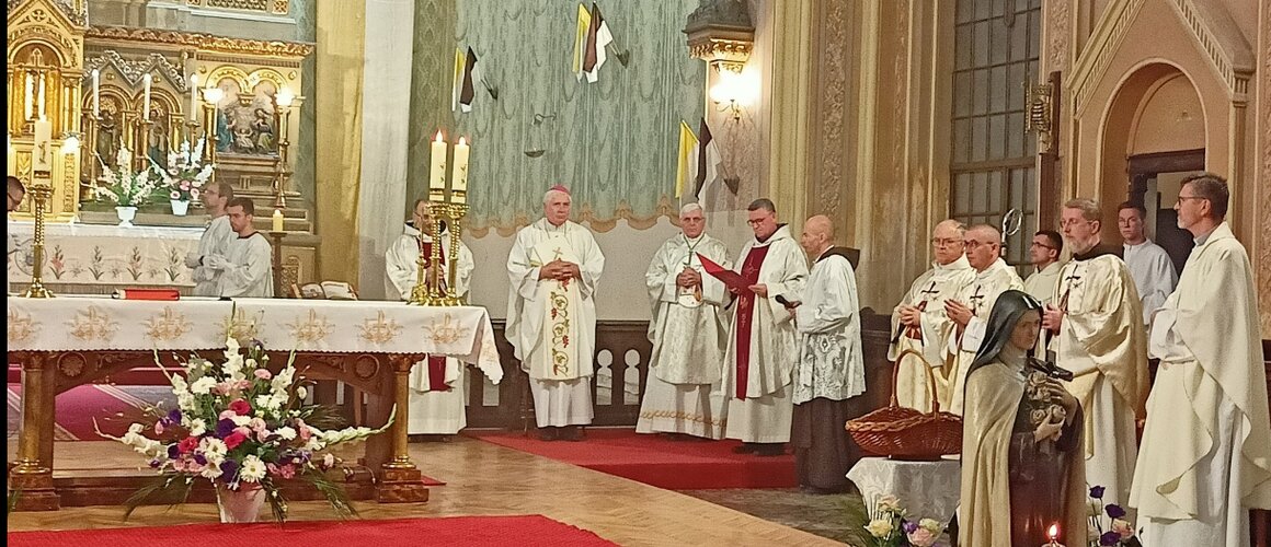 2.	Stogodišnjica kanonizacije sv. Terezije od Djeteta Isusa u Somboru 