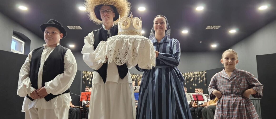 Zatvoren 40. saziv Prve kolonije naiva u tehnici slame