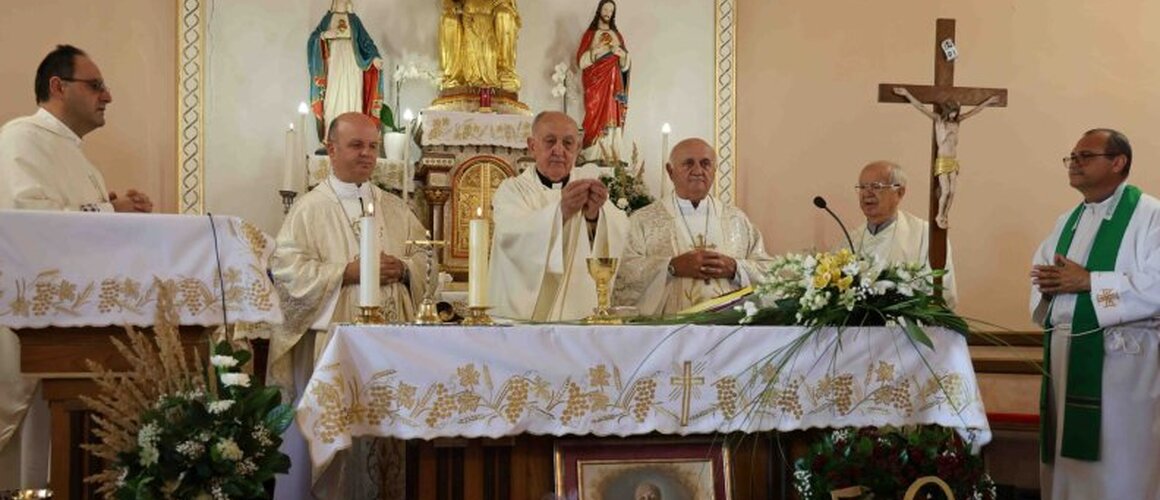 Zlatna Misa preč. Blaža Zmaića u rodnim Starim Perkovcima