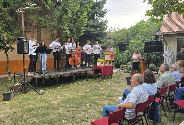 Devet godina rada Hrvatske čitaonice »Fischer« u Surčinu