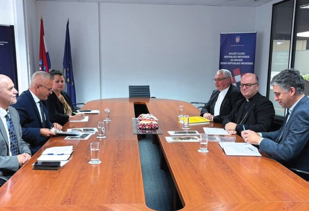 Projekt »Domus Dimitrianum« i rekonstrukcija katedrale