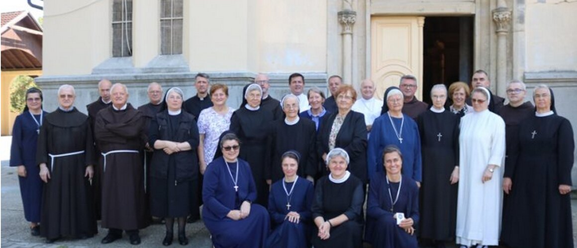 Hodočašće – susret redovnika, redovnica i posvećenih članova duhovnih pokreta na teritoriji Srbije u Svetištu Gospe Tekijske