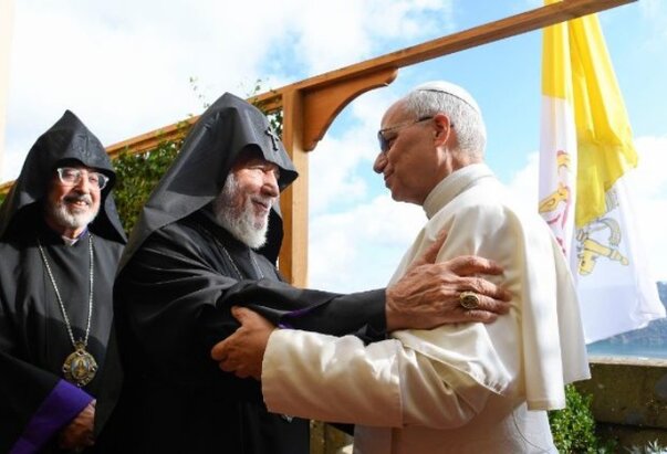Armenski katolikos Karekin II. prvi put u audijenciji kod pape Lava XIV.