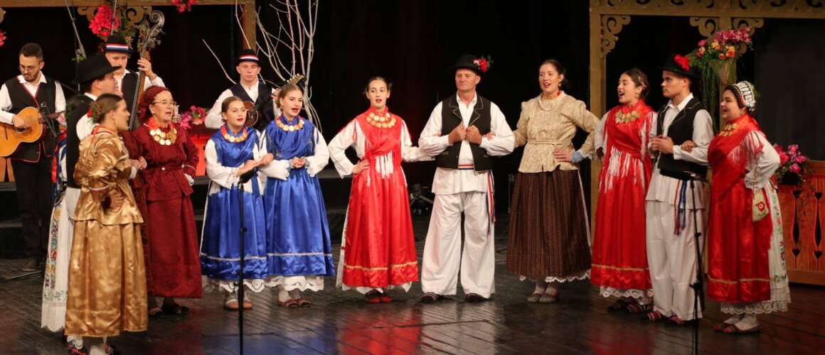 Središnja manifestacija hrvatskih srijemskih udruga »Srijemci Srijemu«