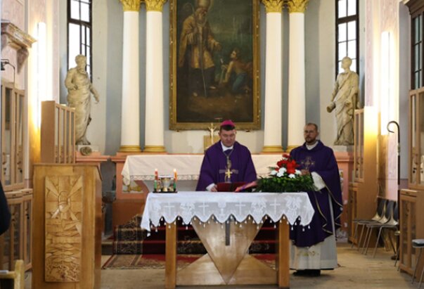 Dan sjećanja na aradske mučenike u Elemiru – Biskupska sveta misa u čast junacima