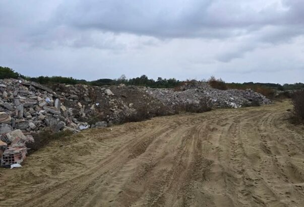 Vijećnici DSHV-a zatražili hitnu reakciju institucija zbog opasnog otpada u Tavankutu