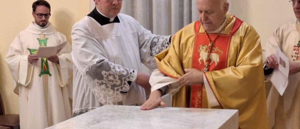 Kardinal Nemet posvetio novi oltar u kapeli u Apostolskoj nuncijaturi u Beogradu