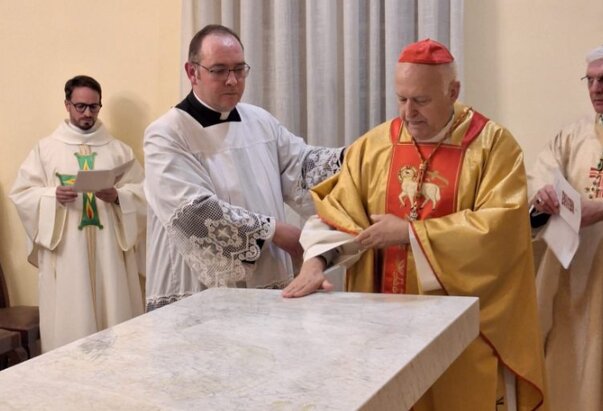 Kardinal Nemet posvetio novi oltar u kapeli u Apostolskoj nuncijaturi u Beogradu