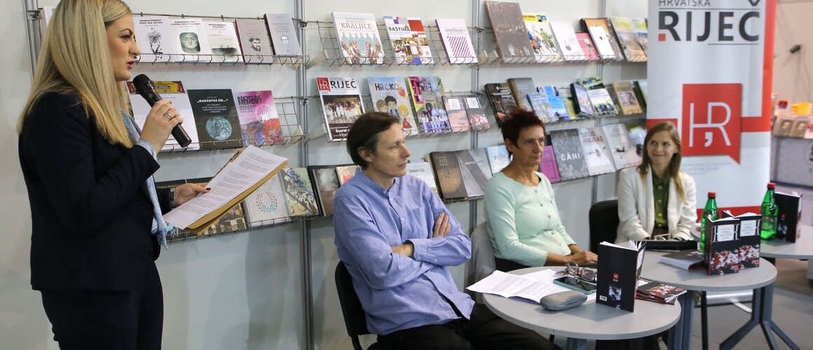 Hrvatska riječ i ZKVH na Sajmu knjiga u Beogradu