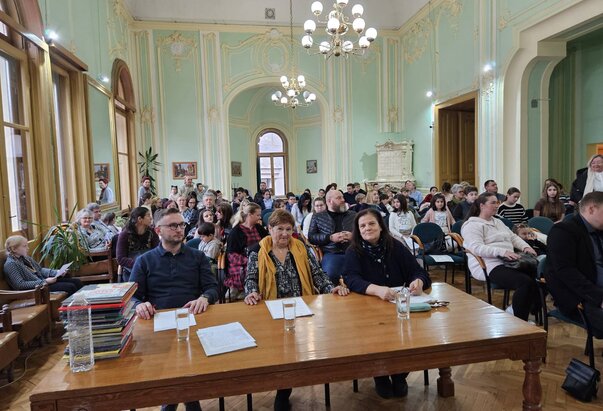 Čuvari jezika i poezije