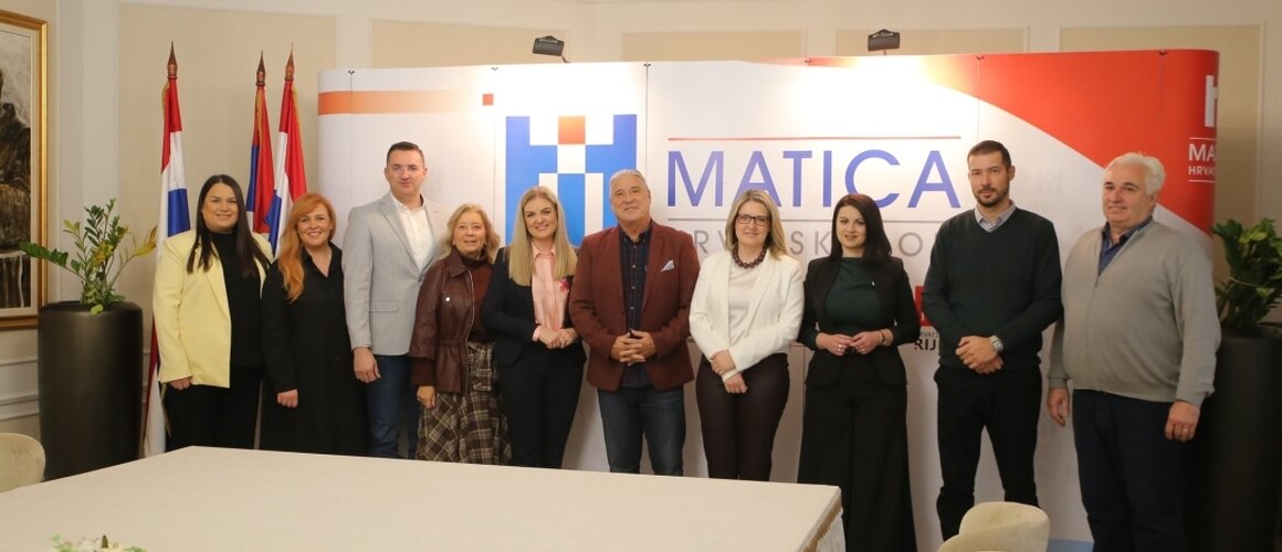 Goran Karan posjetio Hrvatski dom – Maticu uoči koncerta u Subotičkoj sinagogi