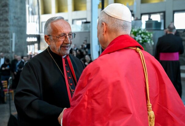 Papa Crkvi u Libanonu poručio: Učimo voljeti usred mržnje i služiti usred umora