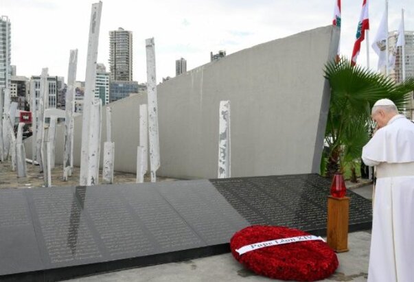 Papa Lav XIV. molio na mjestu eksplozije u Bejrutu