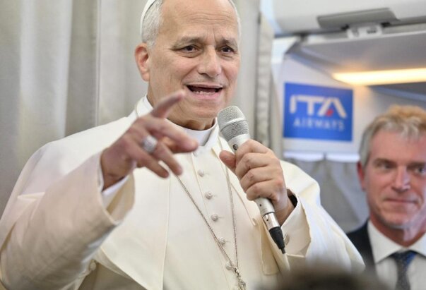 Papa Lav XIV. na letu iz Libanona: „Mislio sam se povući, ali predao sam se Bogu“