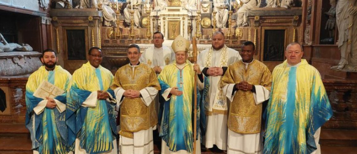 Kardinal Nemet zaredio dvojicu đakona u Beču