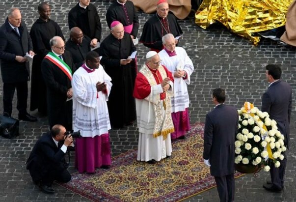 Papa Lav XIV. pod kipom Bezgrešne: „Neka se otvore oaze mira i procvjeta jubilejska nada“