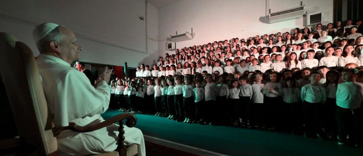Papa u školi u Castel Gandolfu: Božić nas poziva naviještati mir i jedinstvo