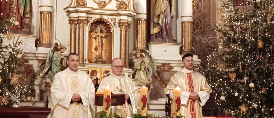 SVEČANO SLAVLJE POLNOĆKE U KATEDRALI SV. DIMITRIJA