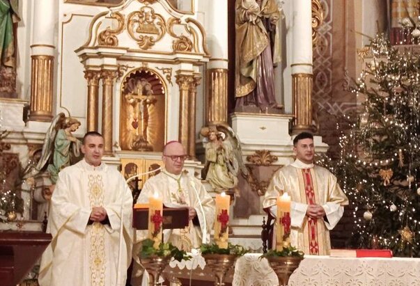 SVEČANO SLAVLJE POLNOĆKE U KATEDRALI SV. DIMITRIJA