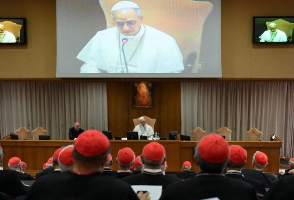 Započeo izvanredni konzistorij kardinalâ