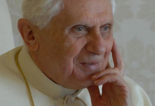 Vatikan istražuje moguće čudo Benedikta XVI.