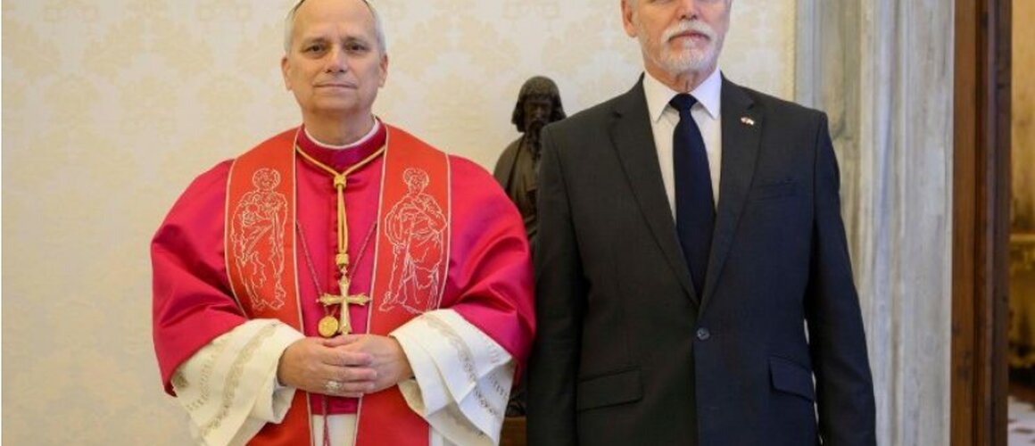 Papa primio predsjednika Češke