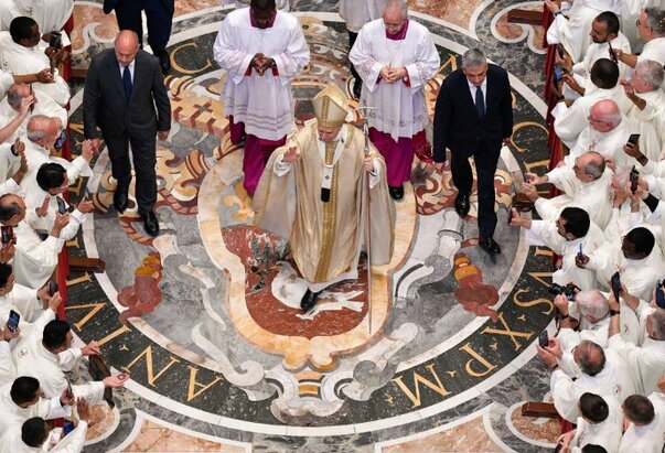 Papa svećenicima: Suobličite se Kristu, neka vas ne određuju zadaci i rezultati