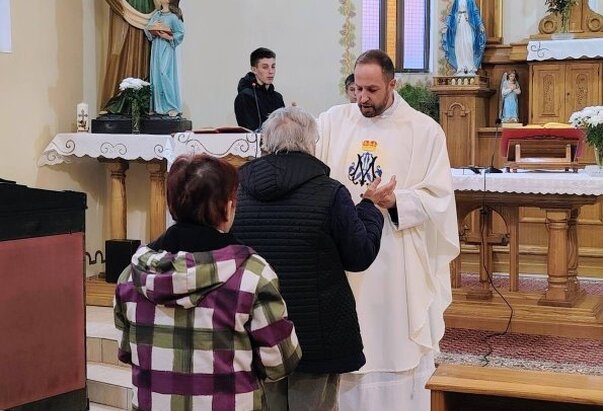 Gospa Lurdska u Laćarku