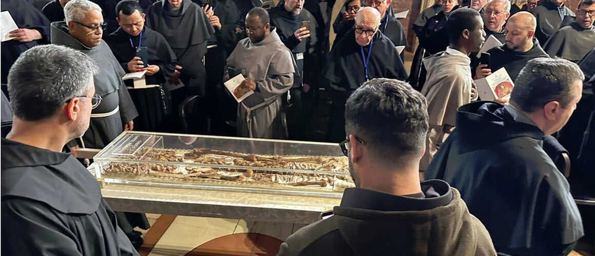 U Asizu izloženi posmrtni ostaci sv. Franje