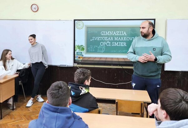Upoznavanje s općim smjerom na hrvatskom jeziku