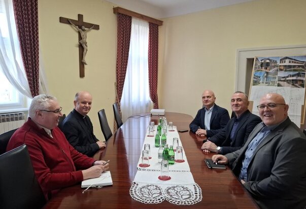 UZVRATNI POSJET PREDSTAVNIKA SVEUČILIŠTA U OSIJEKU SRIJEMSKOJ BISKUPIJI