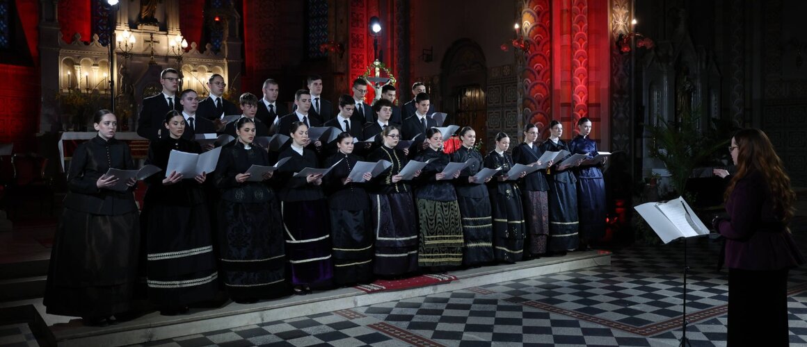 Korizmeni koncert u izvedbi folkloraša