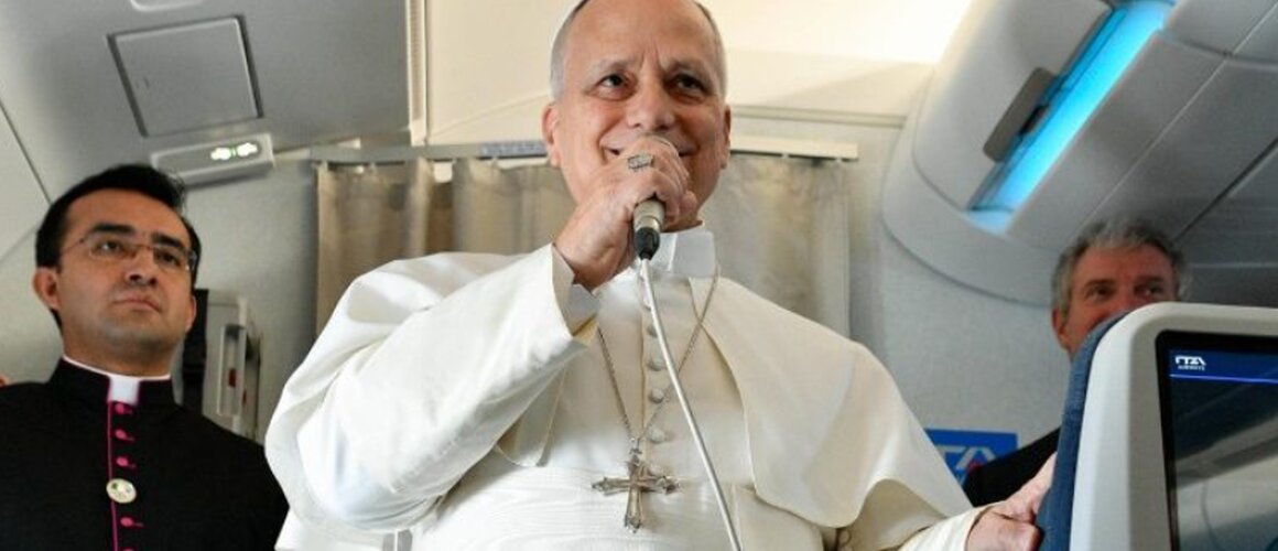 Papa novinarima: Ja nisam političar, govorim o Evanđelju