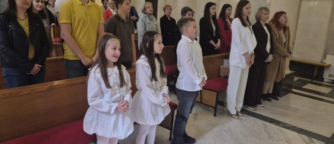 Proslavljena prva pričest u konkatedralnoj župi Krista Kralja u Beogradu